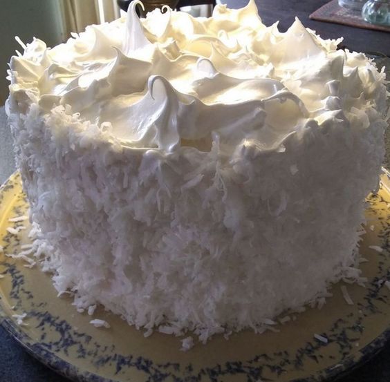 Coconut Cake with Sevenminute Frosting X HELLME