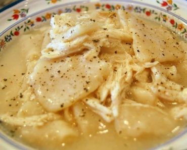 Old Fashioned Home Made Chicken & Dumplings