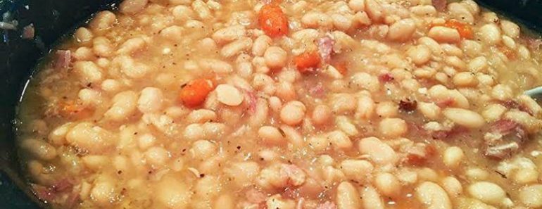 Savory Slow-cooked Northern Beans