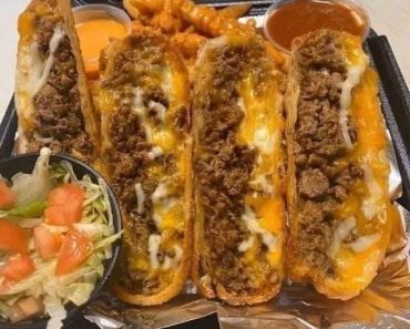 Cheese Steak Tacos With Buffalo Fries