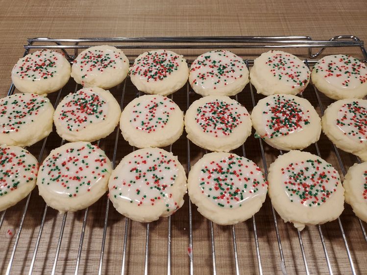 CHRISTMAS MELTAWAY COOKIES