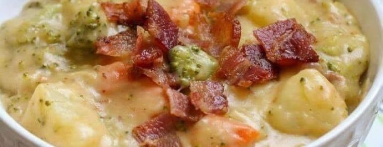 Loaded Broccoli Potato Soup